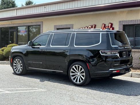 Used 2022 Jeep Grand Wagoneer Series II AWD/4WD image 5