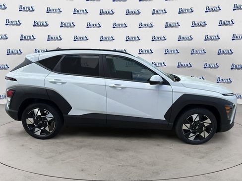 Used 2025 Hyundai Kona SEL FWD image 8