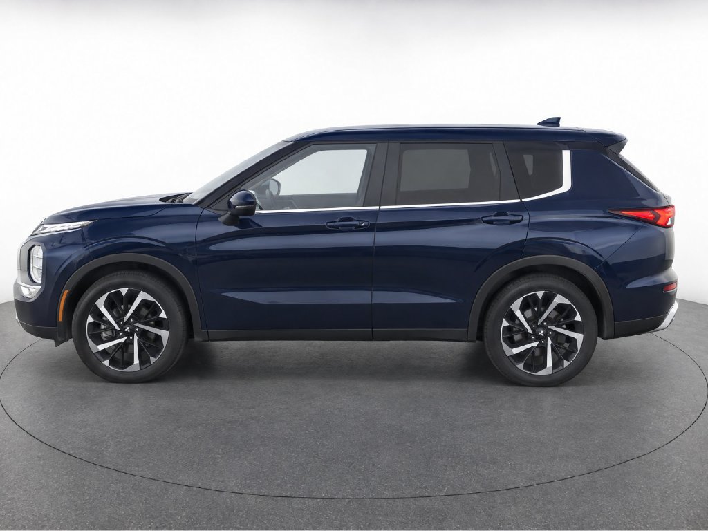 Used 2024 Mitsubishi Outlander SE FWD image 6