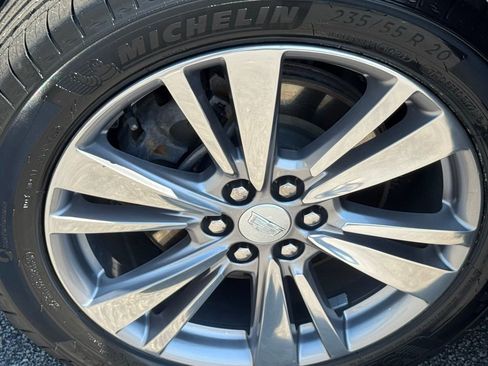 Used 2024 Cadillac XT6 Premium Luxury FWD image 14