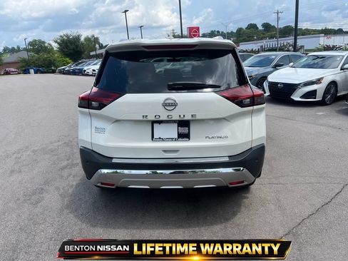 Certified 2022 Nissan Rogue Platinum w/ Head-Up Display Package FWD image 7