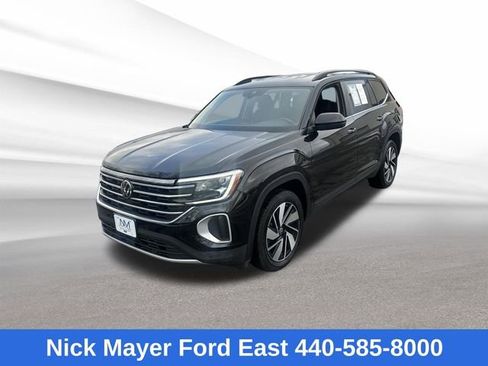 Used 2024 Volkswagen Atlas SE image 3