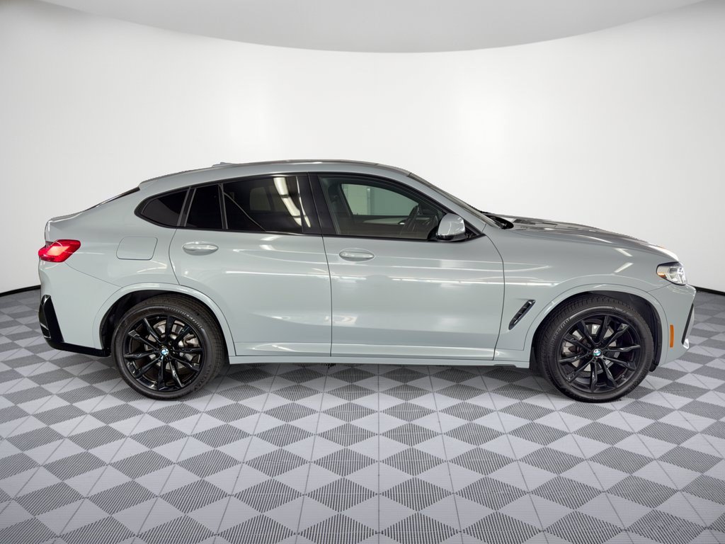 Used 2022 BMW X4 xDrive30i w/ M Sport Package AWD/4WD image 8