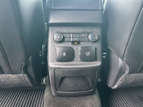 Used 2016 Ford Explorer Platinum AWD/4WD image 32