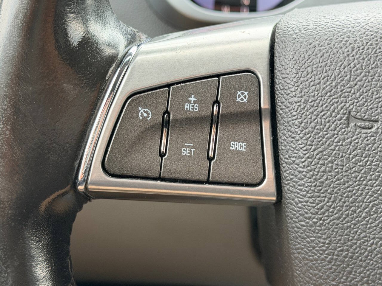 Used 2011 Cadillac SRX 2WD image 29