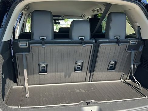 New 2025 Nissan Pathfinder SL w/ Cargo Package image 13