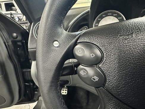 Used 2005 Mercedes-Benz SL 55 AMG image 40