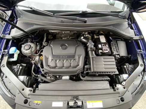 Certified 2022 Volkswagen Tiguan SE FWD image 44