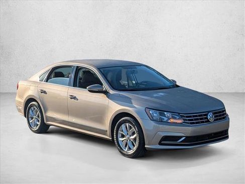 Used 2017 Volkswagen Passat 1.8T S FWD image 3