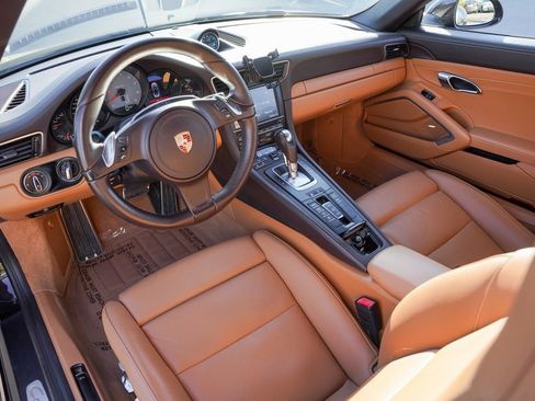 Used 2014 Porsche 911 Carrera 4S image 11