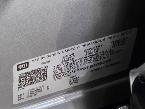 Used 2026 Chevrolet Equinox EV LT w/ Convenience Package II FWD image 35