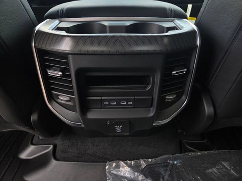 New 2026 RAM 1500 Big Horn AWD/4WD image 18