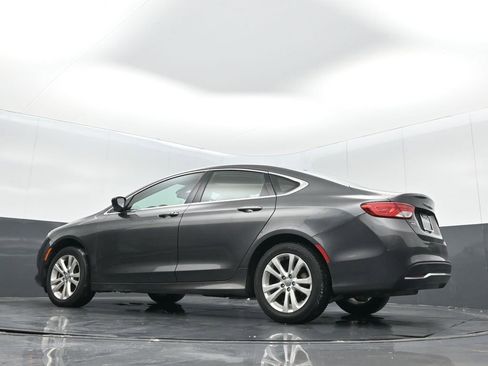 Used 2015 Chrysler 200 Limited w/ Convenience Group image 17