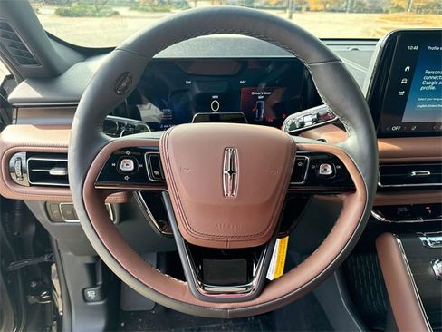 New 2026 Lincoln Aviator Reserve image 14