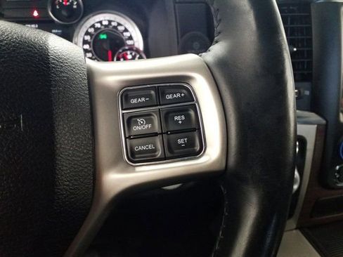 Used 2015 RAM 1500 Laramie w/ Convenience Group AWD/4WD image 5