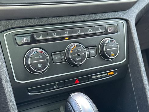 Used 2021 Volkswagen Atlas SE w/ Panoramic Sunroof Package image 21