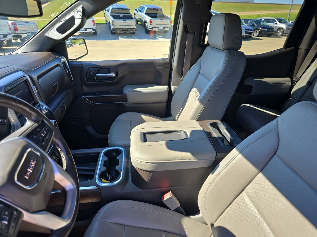 Used 2019 GMC Sierra 1500 SLT w/ SLT Premium Plus Package AWD/4WD image 16