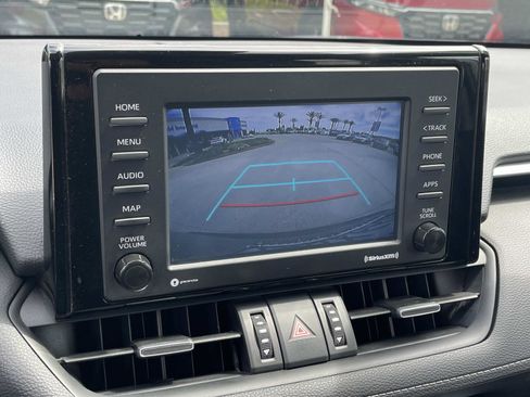 Used 2022 Toyota RAV4 XLE Premium w/ Carpet Mat Package (TMS) FWD image 8