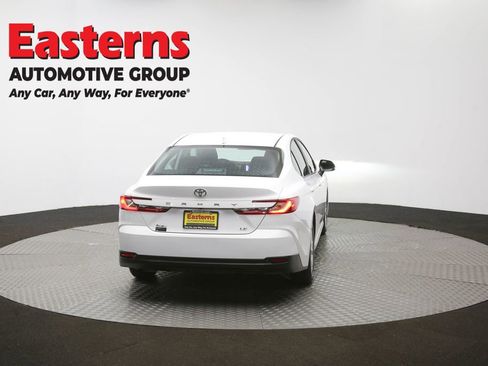 Used 2025 Toyota Camry LE FWD image 38