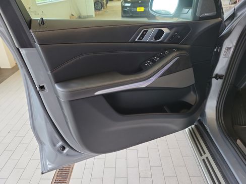 Used 2024 BMW X5 xDrive40i AWD/4WD image 15