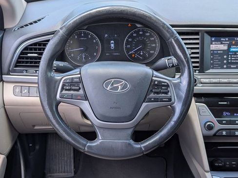 Used 2018 Hyundai Elantra Value Edition FWD image 13