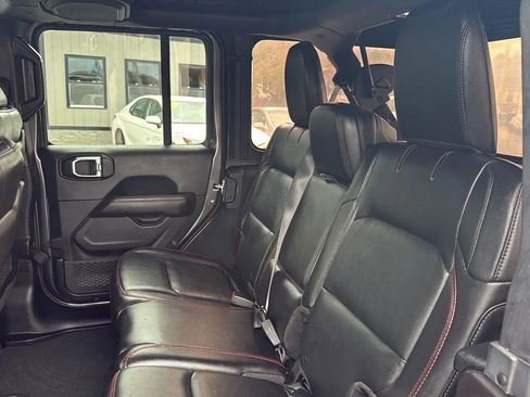 Used 2018 Jeep Wrangler Unlimited Rubicon image 21