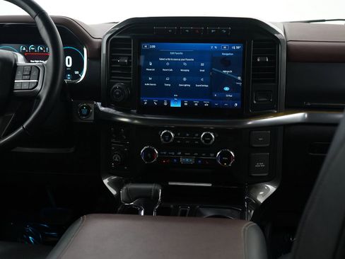 Used 2022 Ford F150 Lariat w/ Max Trailer Tow Package image 14