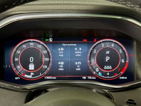 Used 2025 Jaguar F-PACE R-Dynamic S image 12