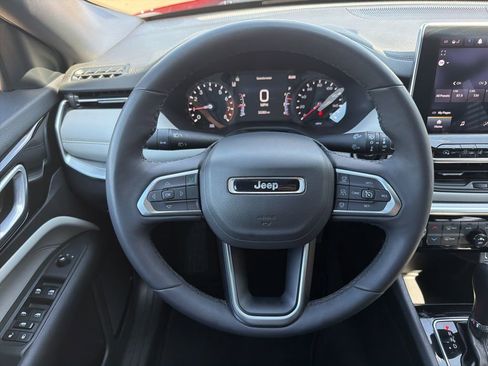 Used 2025 Jeep Compass Limited AWD/4WD image 24