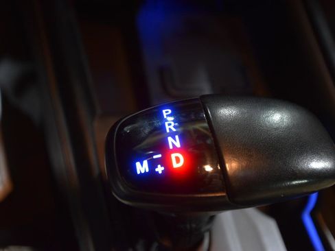 Used 2021 Dodge Durango GT image 38