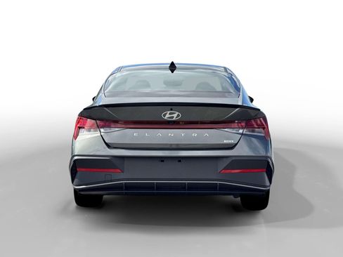 New 2026 Hyundai Elantra Sport image 6