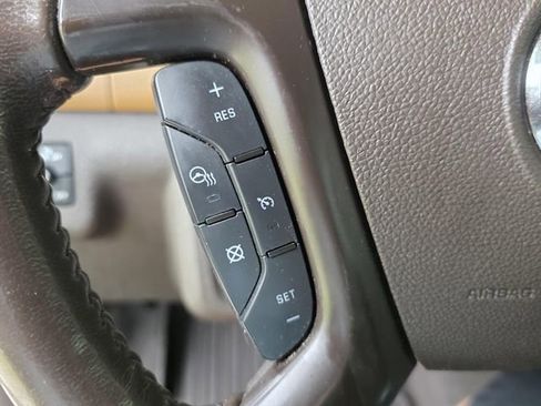 Used 2016 Buick Enclave Premium w/ Experience Buick Package FWD image 29