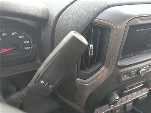 Used 2020 Chevrolet Silverado 1500 Custom w/ Custom Convenience Package image 9