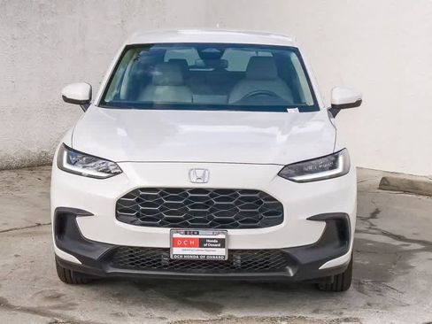 New 2026 Honda HR-V LX image 2