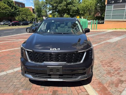 Certified 2025 Kia Sorento S w/ Panoramic Sunroof Package FWD image 6