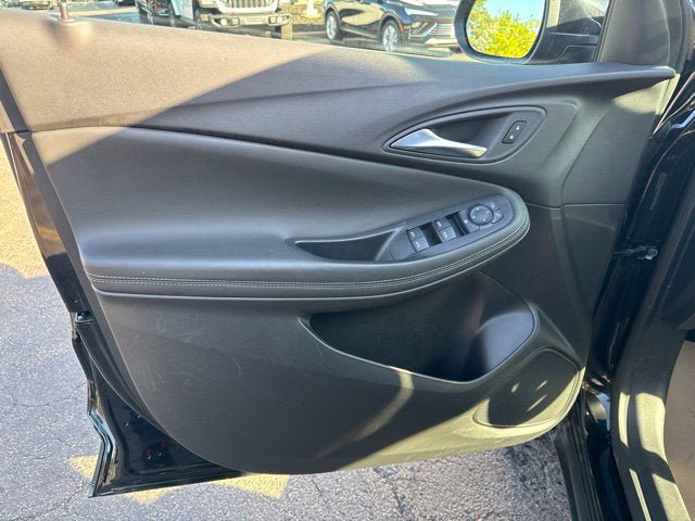 Used 2024 Buick Encore GX Preferred FWD image 8