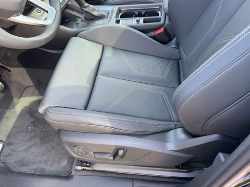 New 2025 Audi Q3 2.0T Premium image 17