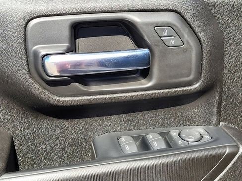 Used 2024 Chevrolet Silverado 2500 W/T image 23