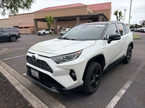 Used 2021 Toyota RAV4 XSE AWD/4WD image 14