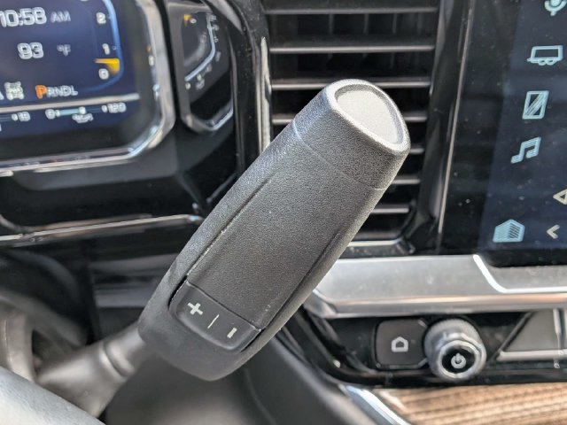 Used 2023 Chevrolet Silverado 1500 LT AWD/4WD image 25