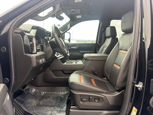 Used 2024 GMC Sierra 3500 AT4 w/ AT4 Premium Plus Package AWD/4WD image 16