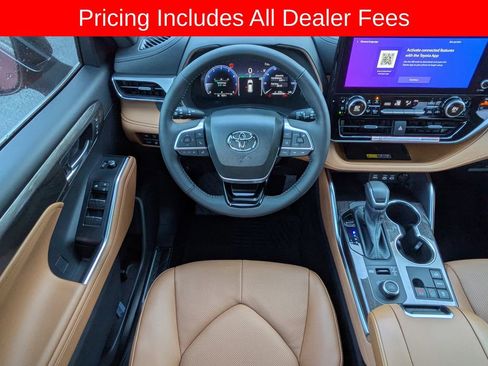 New 2026 Toyota Highlander Platinum AWD/4WD image 18
