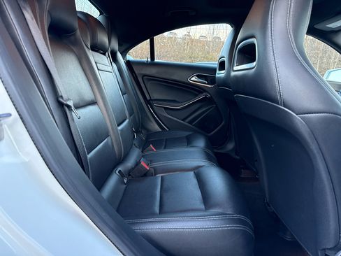 Used 2019 Mercedes-Benz CLA 250 4MATIC image 25