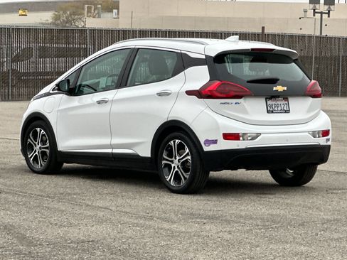 Used 2019 Chevrolet Bolt Premier w/ Infotainment Package image 6