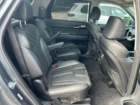 Used 2022 Hyundai Palisade Limited w/ Cargo Package AWD/4WD image 24