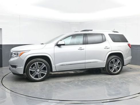 Used 2017 GMC Acadia Denali FWD image 6