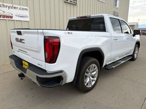 Used 2019 GMC Sierra 1500 SLT w/ X31 Off-Road Package AWD/4WD image 7