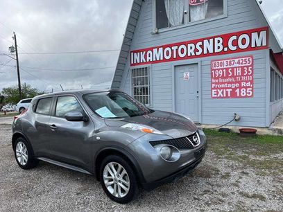Used 2014 Nissan Juke SV w/ Navigation Package