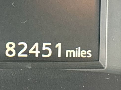 Used 2019 Toyota Corolla SE w/ SE Premium Package image 17