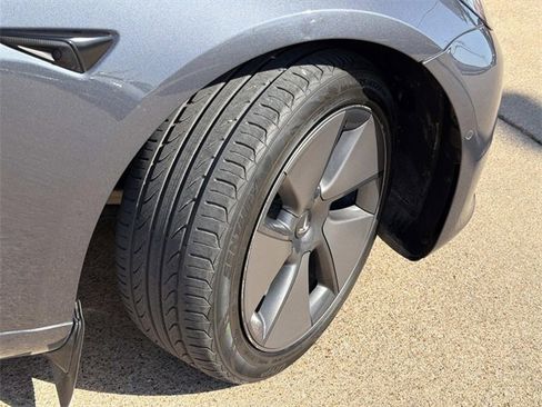 Used 2022 Tesla Model 3 Long Range image 5